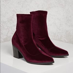Women’s US 7.5 Velvet Wine Sock Blockheel Booties